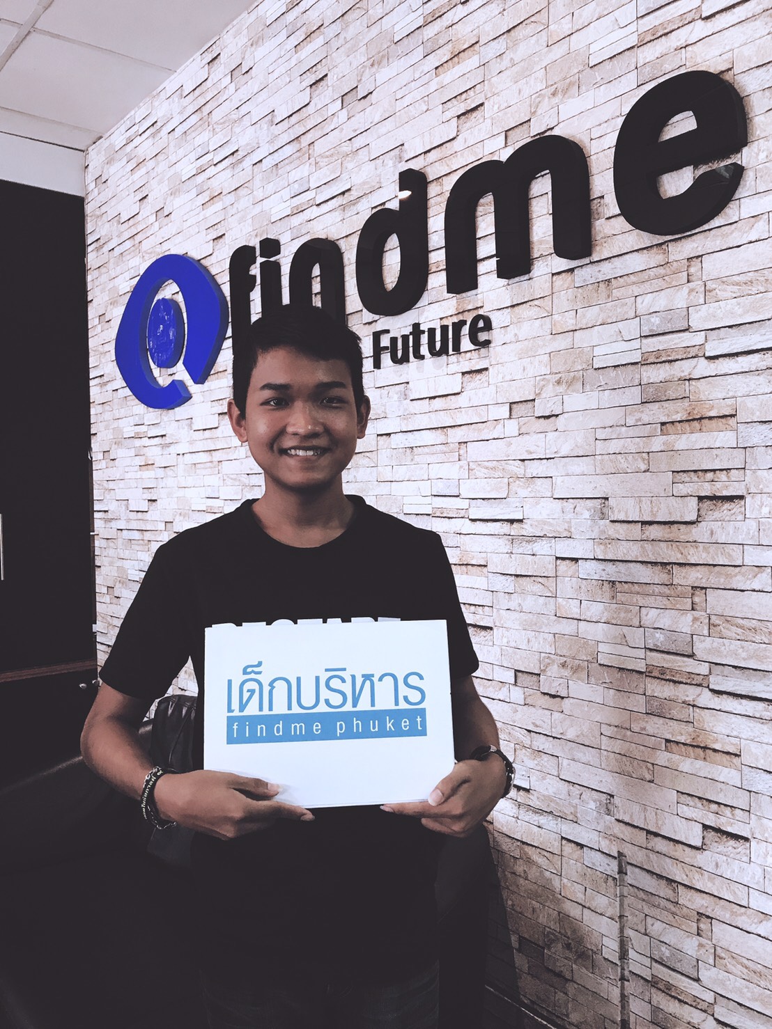 UploadImage
